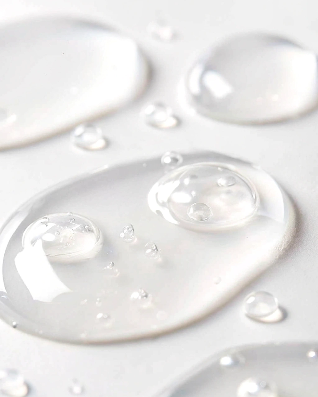 Revitalize tired, puffy skin with 1% Caffeine Gel Concentrate, one of the best skin care products for a fresh, energized look. This lightweight formula reduces puffiness, restores radiance, and works as and it skincare serum liquid